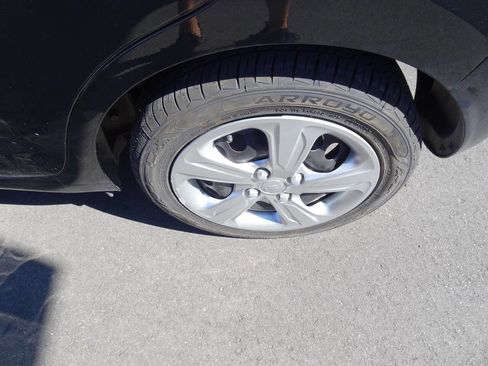 Used 2021 Chevrolet Spark LS image 11