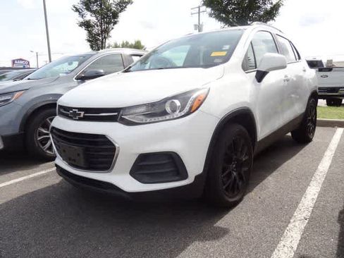Used 2022 Chevrolet Trax LT w/ Sport Edition AWD/4WD image 1