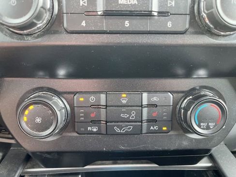 Used 2019 Ford F150 XLT w/ Equipment Group 302A Luxury AWD/4WD image 13