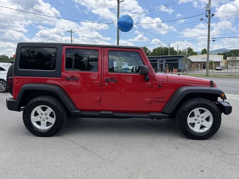 Used 2013 Jeep Wrangler Unlimited Sport AWD/4WD image 7