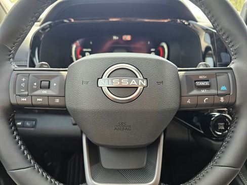 New 2026 Nissan Pathfinder Platinum AWD/4WD image 18