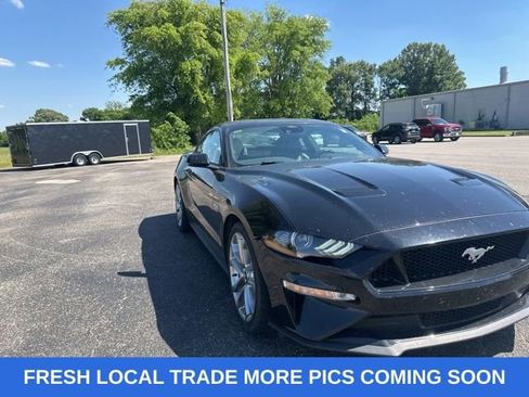 Used 2023 Ford Mustang GT Premium w/ Equipment Group 401A RWD image 4