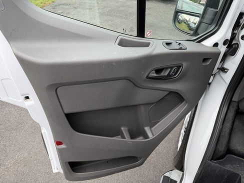 Used 2025 Ford Transit 250 Low Roof w/ Exterior Upgrade Package RWD image 10