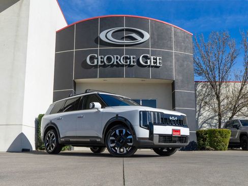 New 2027 Kia Telluride S image 1