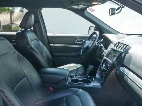 Used 2018 Ford Explorer Sport AWD/4WD image 15