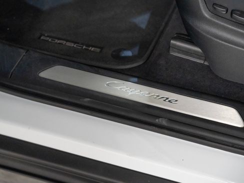 Certified 2023 Porsche Cayenne GTS AWD/4WD image 12
