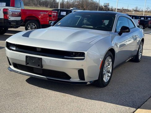 Used 2025 Dodge Charger R/T w/ Quick Order Package 25M R/T image 8