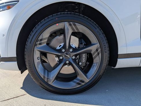 New 2026 Genesis GV70 3.5T Sport Prestige image 9