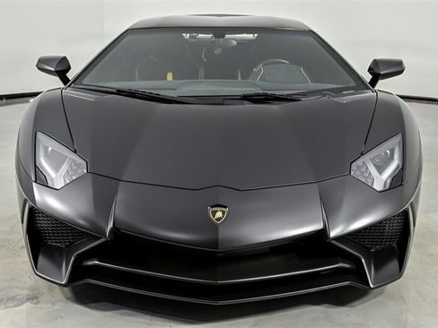 Used 2017 Lamborghini Aventador LP 750-4 Superveloce AWD/4WD image 4
