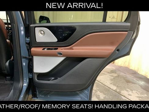 Used 2025 Lincoln Aviator Reserve w/ Equipment Group 201A AWD/4WD image 15