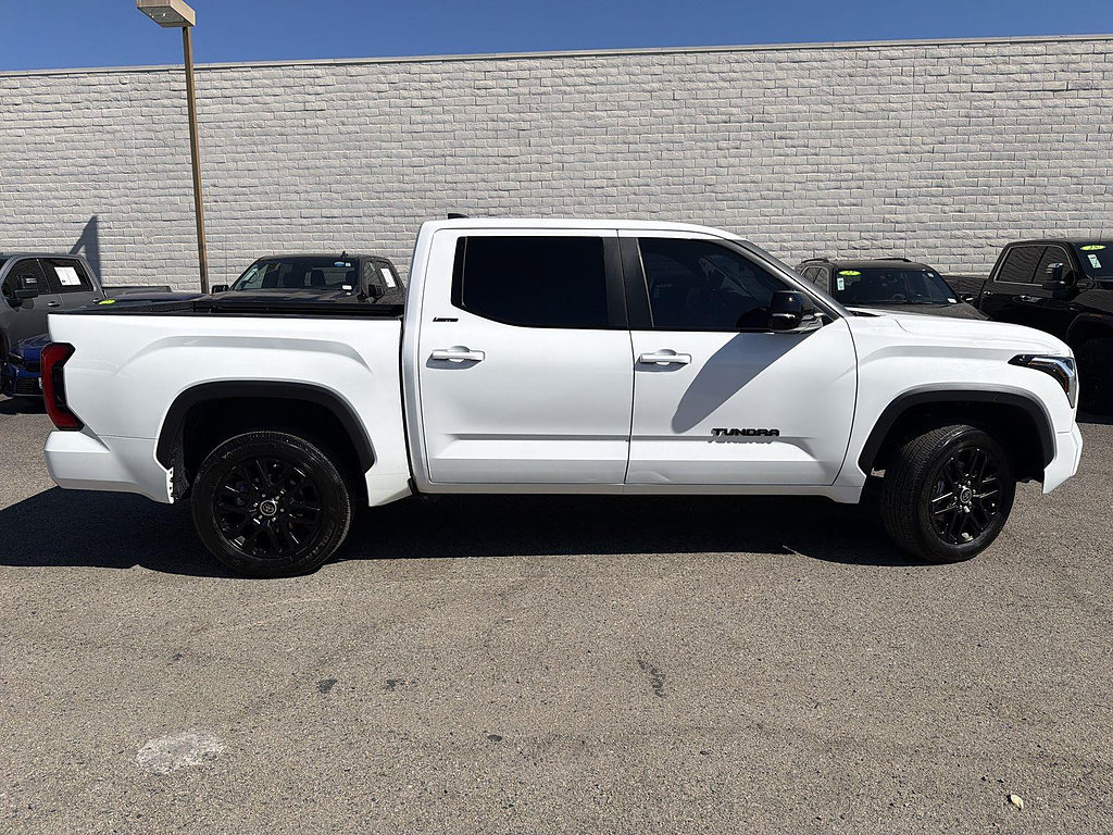 Used 2024 Toyota Tundra Limited AWD/4WD image 4