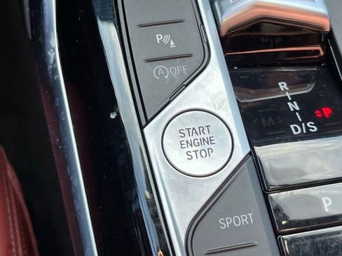 Used 2023 BMW 230i Coupe w/ M Sport Package image 17