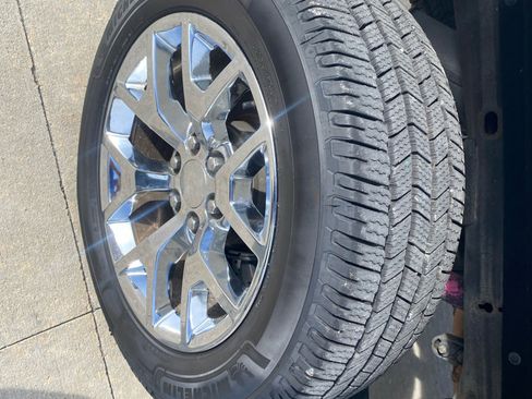 Used 2014 GMC Sierra 1500 SLT w/ SLT Preferred Package image 13