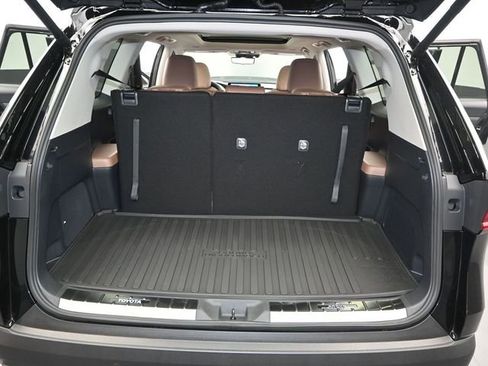 New 2026 Toyota Grand Highlander AWD image 15