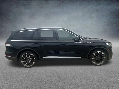 Used 2020 Lincoln Aviator Reserve w/ Equipment Group 202A AWD/4WD image 12