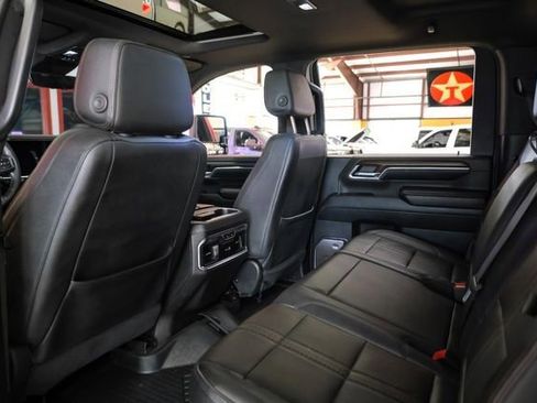 Used 2024 Chevrolet Silverado 2500 High Country w/ High Country Premium Package image 36