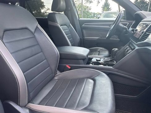 Used 2023 Volkswagen Atlas Cross Sport SEL Premium R-Line AWD/4WD image 22