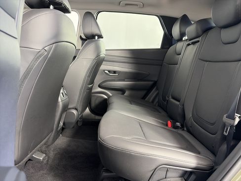 Used 2025 Hyundai Tucson SEL AWD/4WD image 7