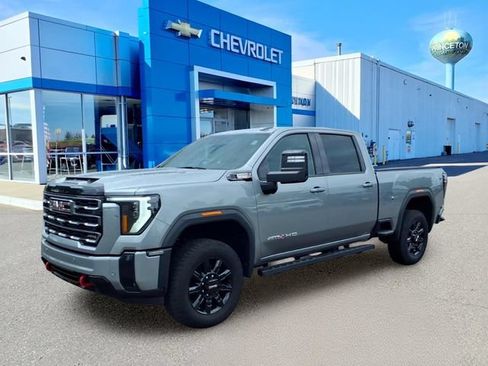 Used 2025 GMC Sierra 2500 AT4 AWD/4WD image 8