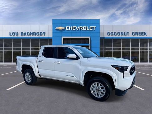 Used 2024 Toyota Tacoma SR5 RWD image 2
