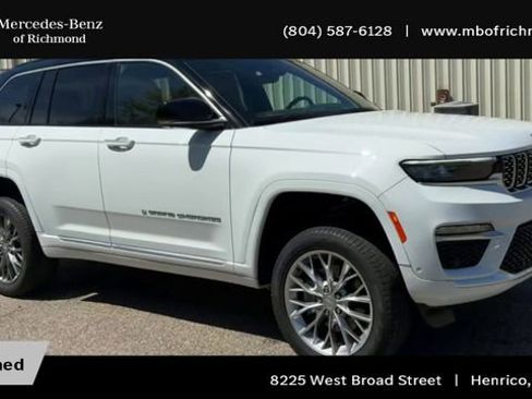 Used 2024 Jeep Grand Cherokee Summit w/ Luxury Tech Group V image 4