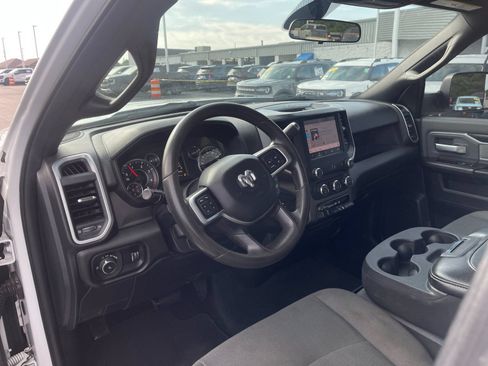 Used 2022 RAM 2500 Big Horn AWD/4WD image 11