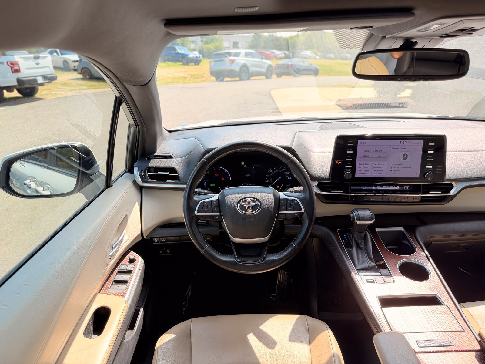 Used 2021 Toyota Sienna XLE FWD image 34
