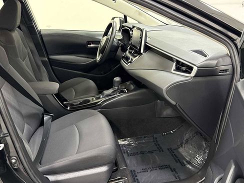 Certified 2021 Toyota Corolla LE image 28