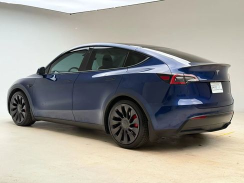 Used 2021 Tesla Model Y Performance image 24