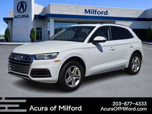 Used 2019 Audi Q5 2.0T Premium w/ Convenience Package AWD/4WD image 1