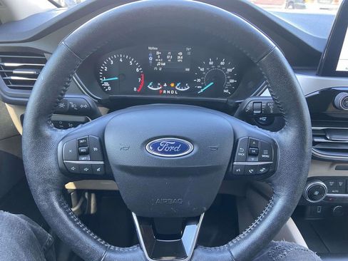 Used 2020 Ford Escape SEL image 32