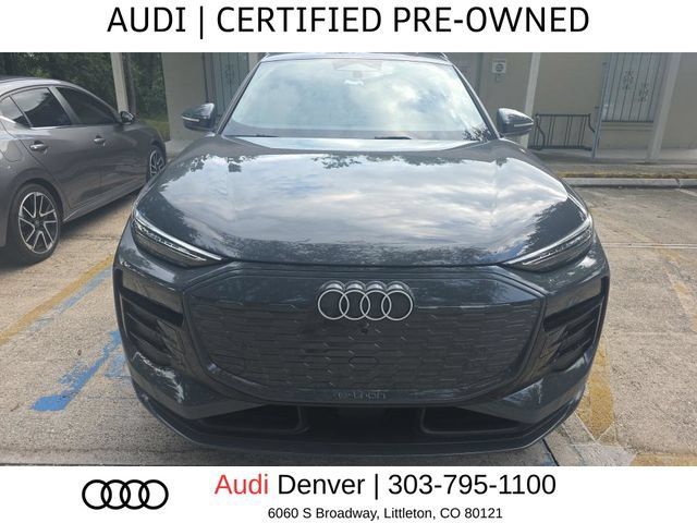 Used 2025 Audi Q6 e-tron Premium Plus w/ Premium Plus AWD/4WD image 2
