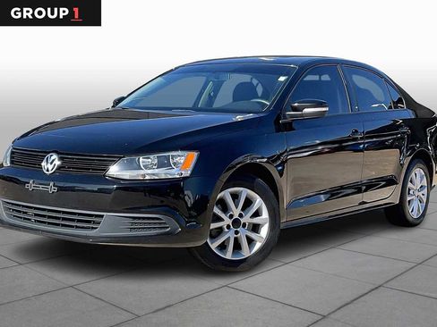 Used 2011 Volkswagen Jetta SE image 1