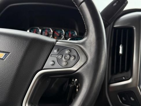 Used 2018 Chevrolet Silverado 1500 LT w/ All Star Edition AWD/4WD image 9