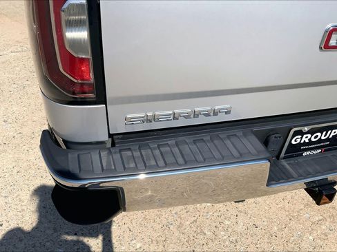 Used 2017 GMC Sierra 1500 SLT w/ SLT Premium Package AWD/4WD image 30