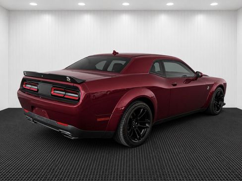 Used 2021 Dodge Challenger R/T Scat Pack RWD image 3