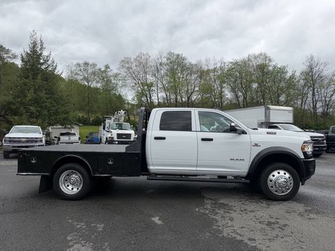 Used 2022 RAM 5500 Tradesman AWD/4WD image 2