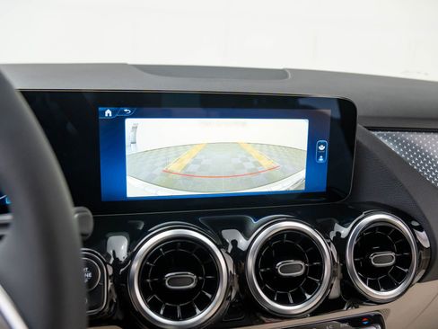 Certified 2026 Mercedes-Benz GLA 250 4MATIC image 28