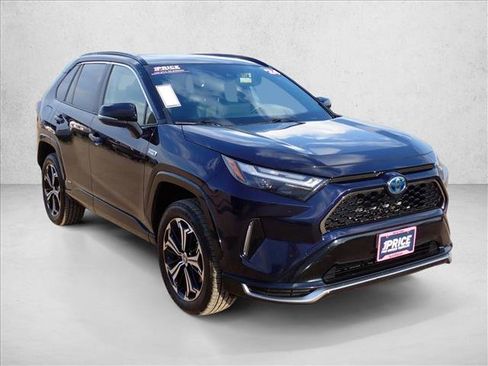 Used 2024 Toyota RAV4 XSE AWD/4WD image 6