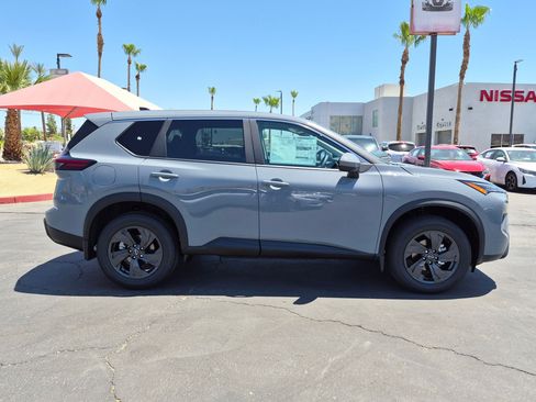 New 2026 Nissan Rogue SV FWD image 4