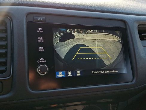 Used 2019 Honda HR-V Sport image 17