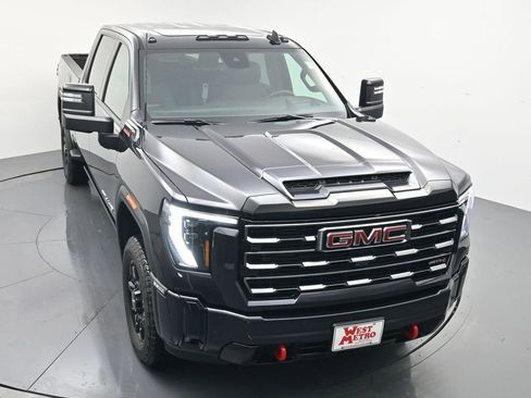 New 2026 GMC Sierra 3500 AT4 w/ AT4 Premium Plus Package image 4