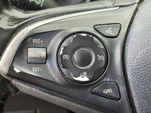 Used 2017 Buick Envision Essence FWD image 9