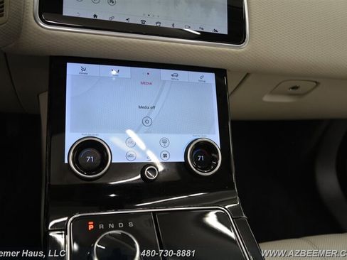 Used 2020 Land Rover Range Rover Velar S AWD/4WD image 32