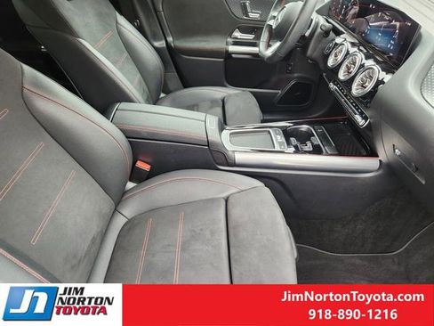 Used 2024 Mercedes-Benz GLA 250 4MATIC image 15