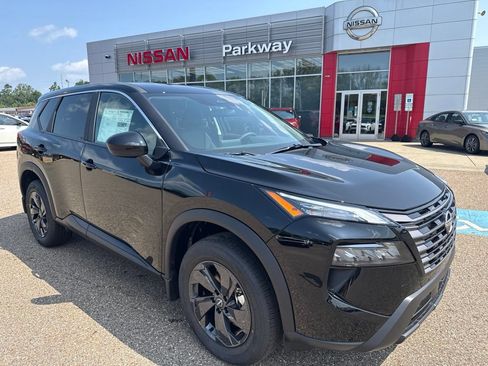 New 2026 Nissan Rogue SV AWD/4WD image 1