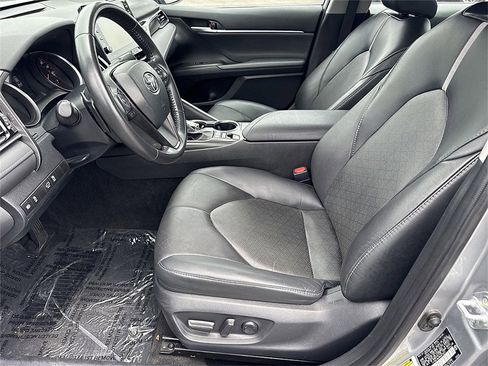 Used 2024 Toyota Camry XSE image 18