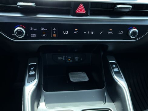 New 2026 Kia Sorento S w/ S Panoramic Sunroof Package FWD image 25