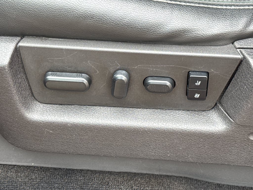 Used 2014 Ford F150 FX4 w/ Equipment Group 402A Luxury AWD/4WD image 27