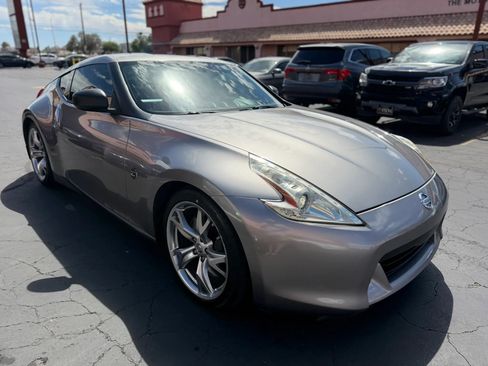 Used 2010 Nissan 370Z Coupe w/ Sport Pkg RWD image 4